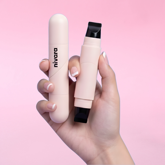 Rotating Dual-Wing Eyeliner